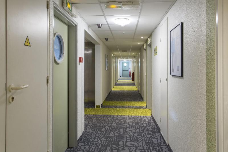 Ibis Budget Senlis Экстерьер фото