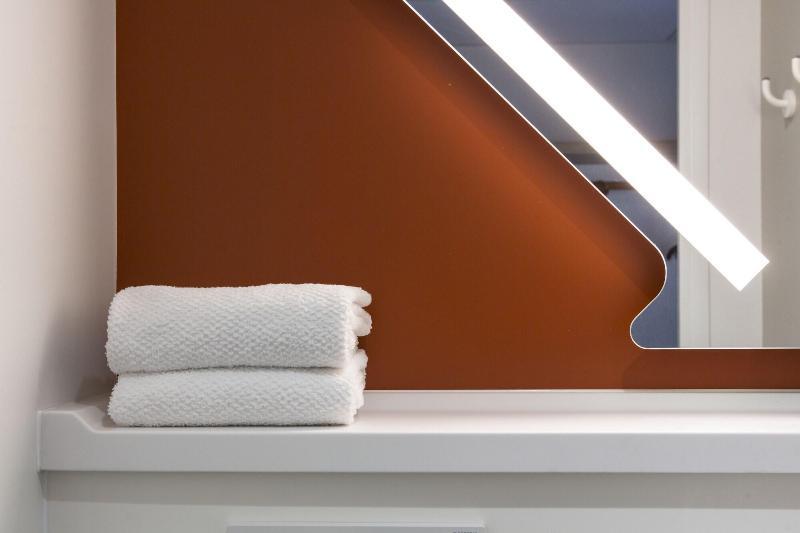 Ibis Budget Senlis Экстерьер фото